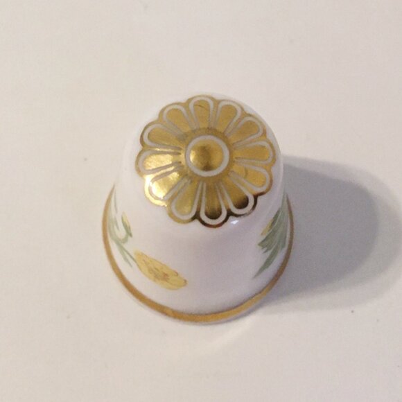 Floral Spode Thimble Vintage Fine Bone China England Yellow Flowers Green Leaves - Picture 5 of 6